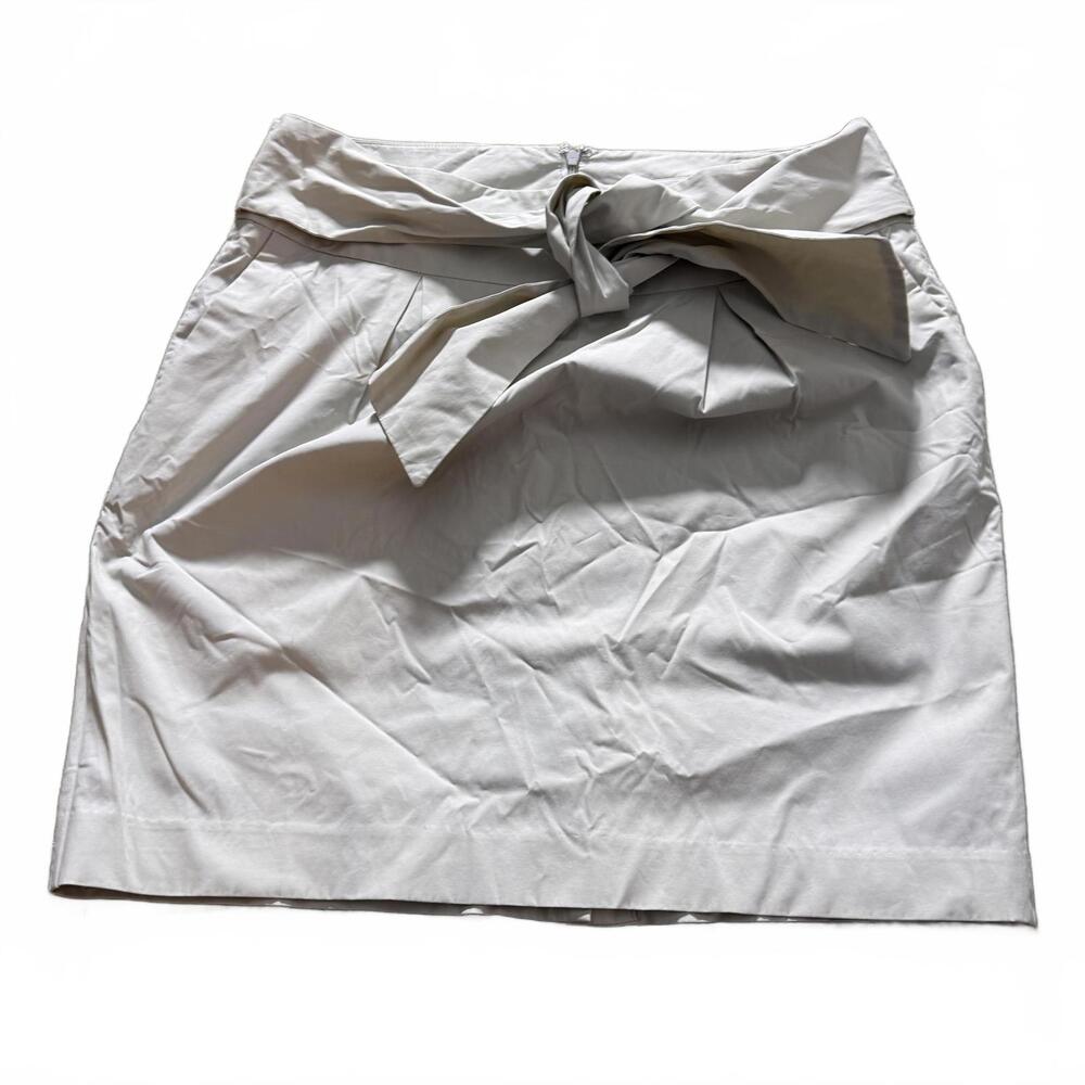 BANANA REPUBLIC Wms Size 12 Beige Stretch‎ Skirt with Bow Belt & Pockets Preppy